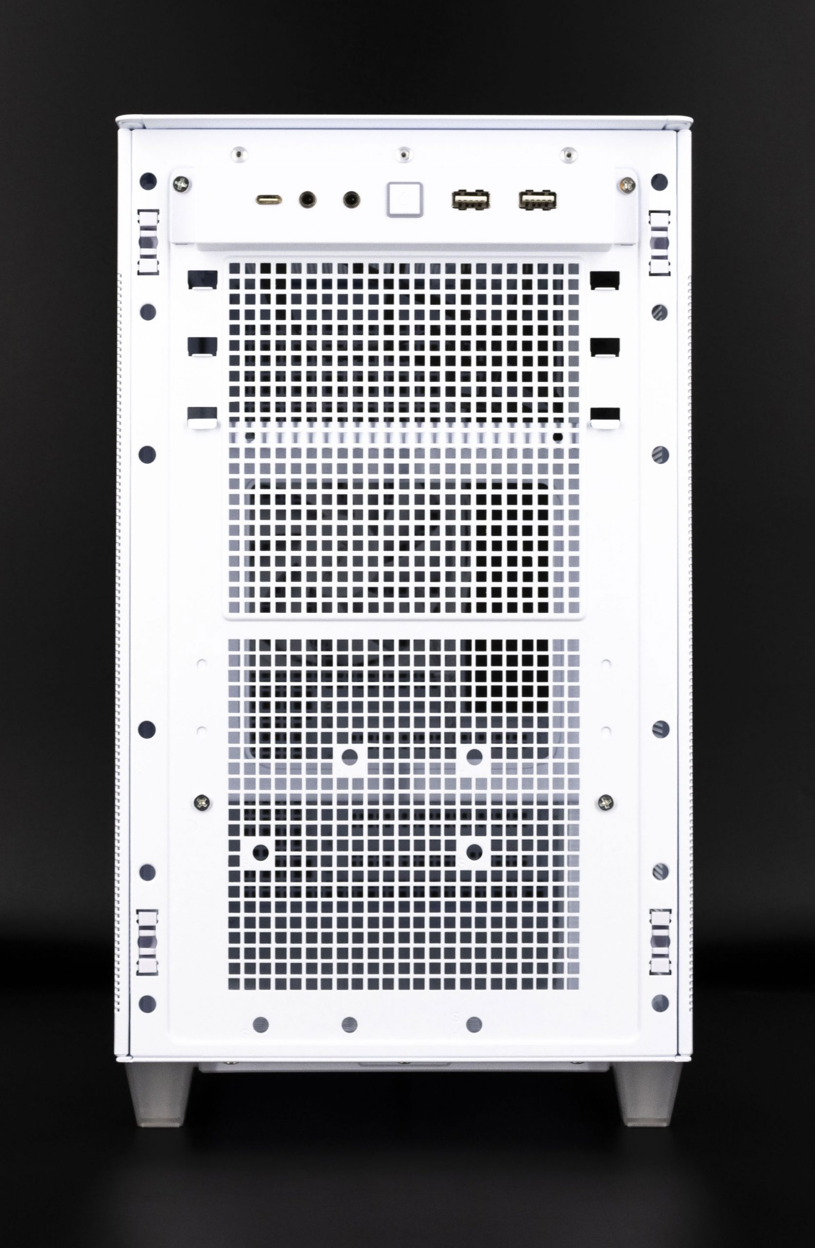 ASUS Prime AP201 : un boîtier Micro-ATX sobre et très efficace 2 Asus Prime Ap201 031