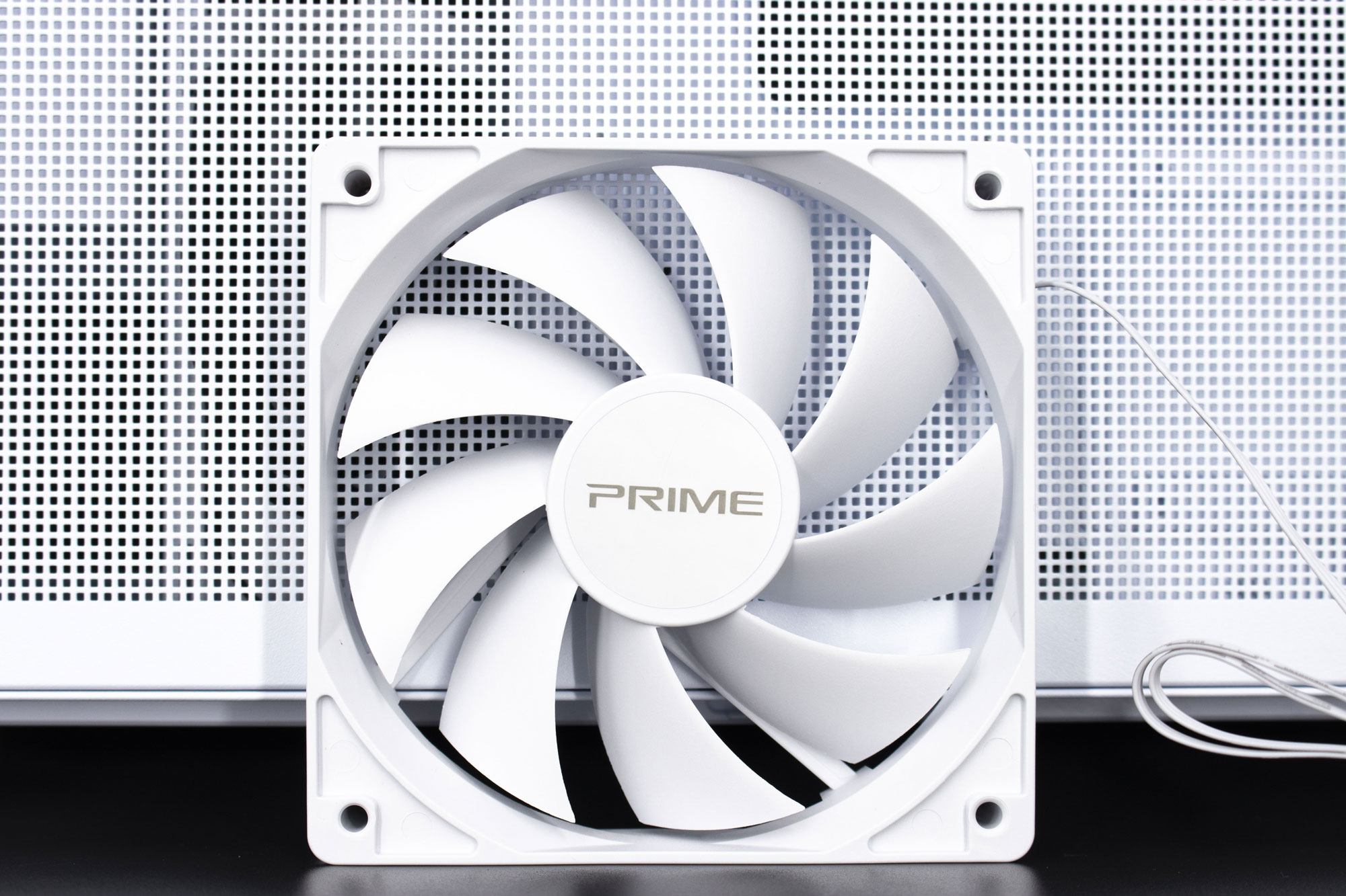 ASUS Prime AP201 : un boîtier Micro-ATX sobre et très efficace 19 Asus Prime Ap201 040