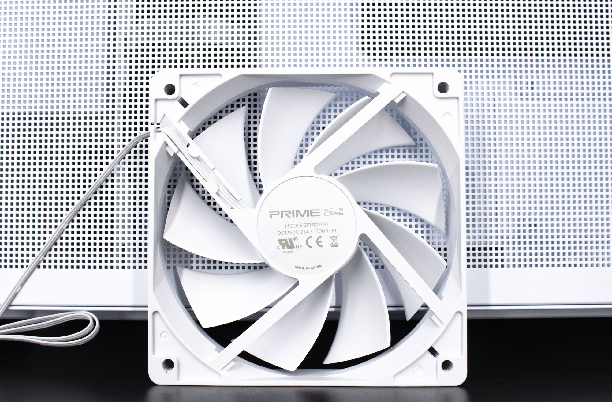 ASUS Prime AP201 : un boîtier Micro-ATX sobre et très efficace 20 Asus Prime Ap201 041