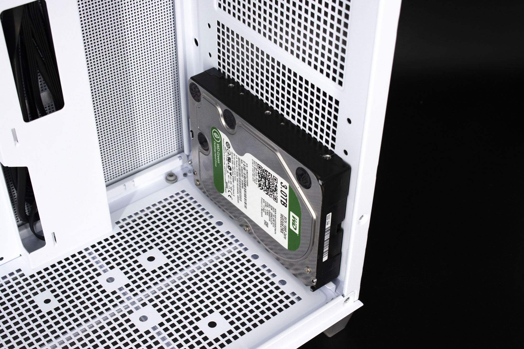 ASUS Prime AP201 : un boîtier Micro-ATX sobre et très efficace 22 Asus Prime Ap201 043