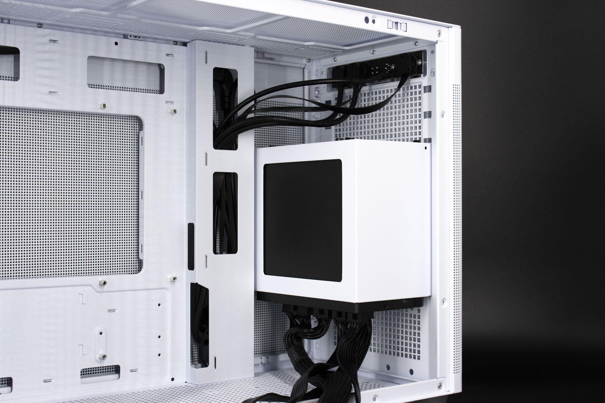 ASUS Prime AP201 : un boîtier Micro-ATX sobre et très efficace 25 Asus Prime Ap201 047