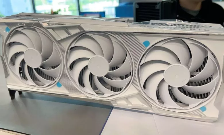 Colorful lance une RTX 4090 "iGame Lab" 1 Colorful rtx 4090 OC 1 jpg webp