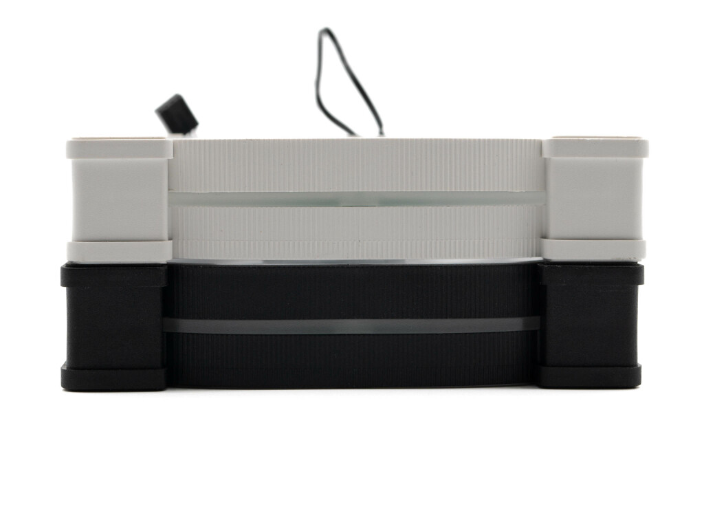 Test PCCOOLER EF120 : ventilateur ARGB 6 Pccooler Ef120 16