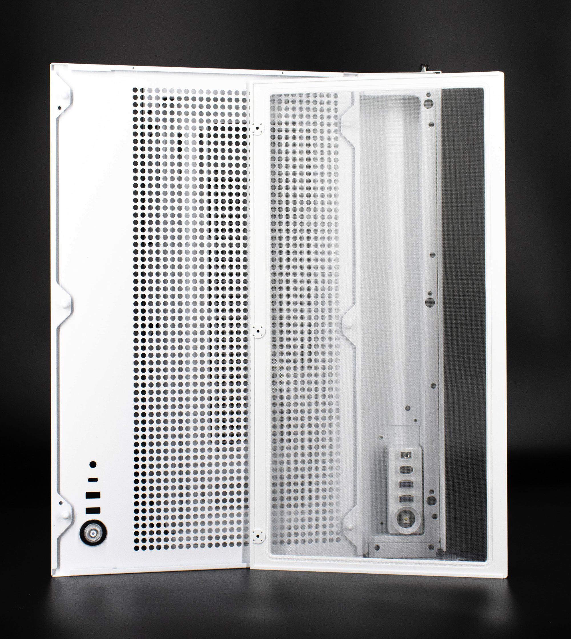 NZXT H9 Flow : un boîtier "aquarium" à prix contenu ? 13 Nzxt H9 Flow 018