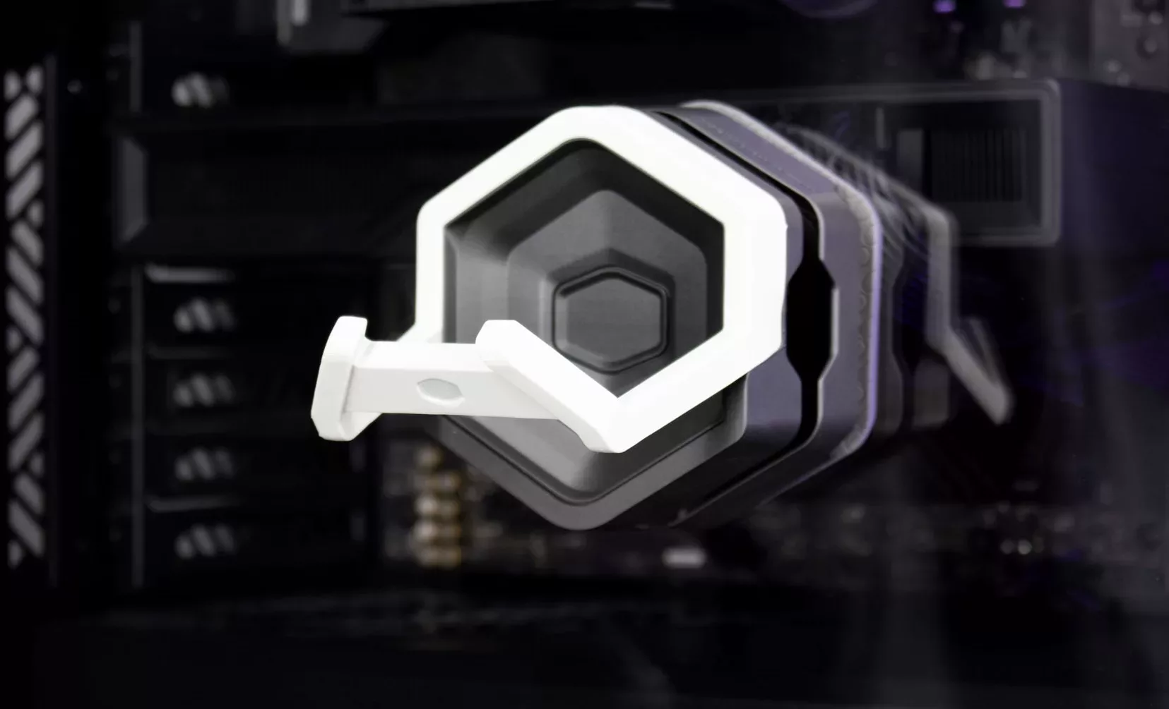 [Revue] Cooler Master GEM : Un Accessoire Bien Utile • Page 2 à 3 ...
