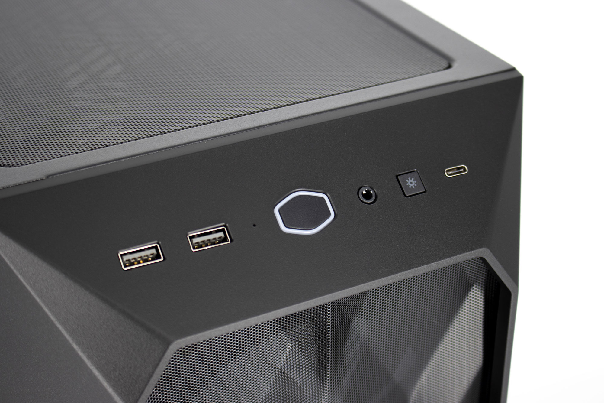 Test du boîtier Cooler Master TD500 Mesh V2 14 Cooler Master Td 500 Mesh V2 021