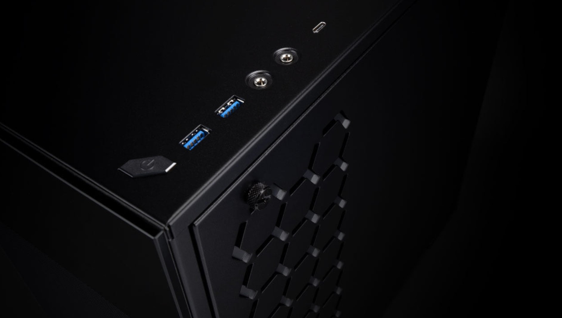 InWin 327 : un boîtier compact pour cartes mères mini-ITX et micro-ATX 6 Inwin 327 6