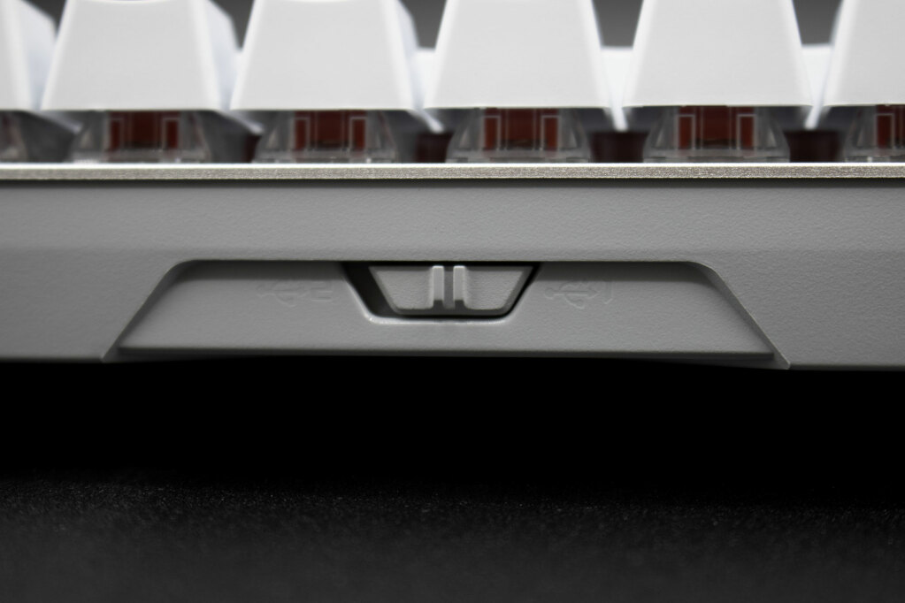 Test du clavier ASUS ROG Falchion Ace : 65% de bonheur 14 ASUS ROG Falchion Ace 021