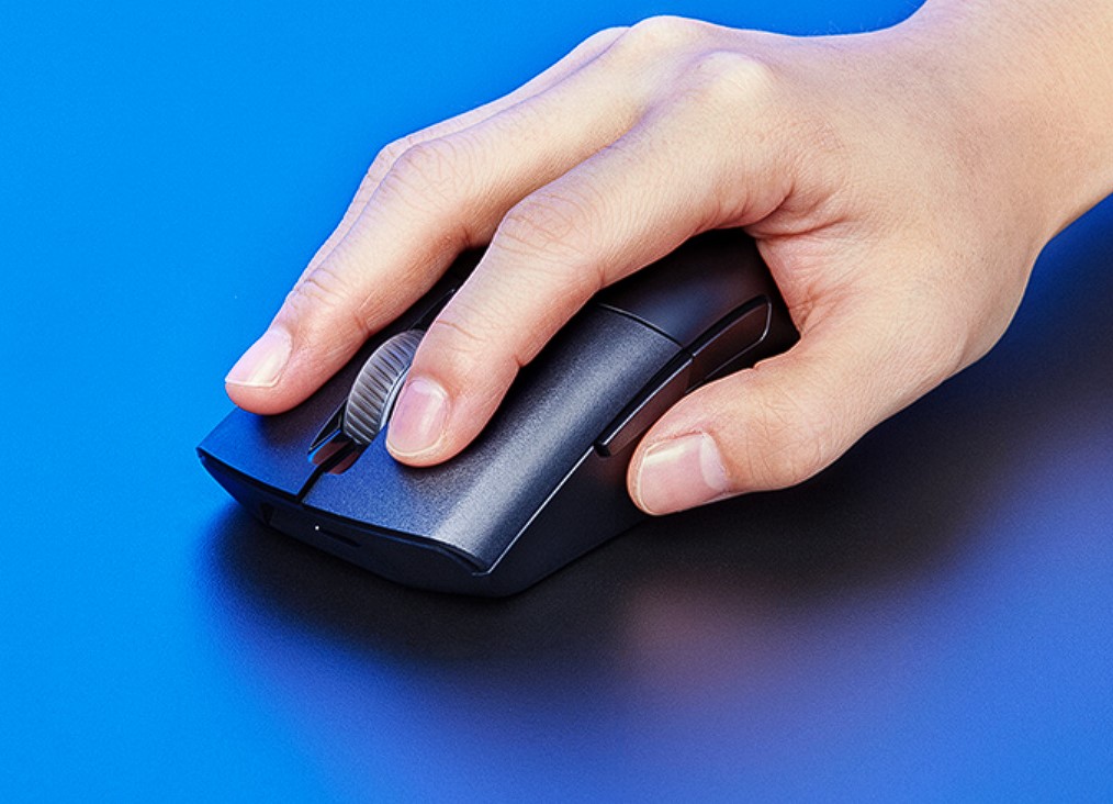 Test de la ASUS ROG Keris Wireless AimPoint : une souris légère bourrée d'options 3 ASUS ROG Keris Wireless AimPoint 045