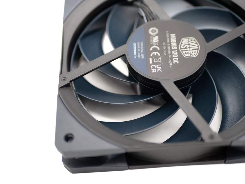 Cooler Master Mobius 120 OC 23