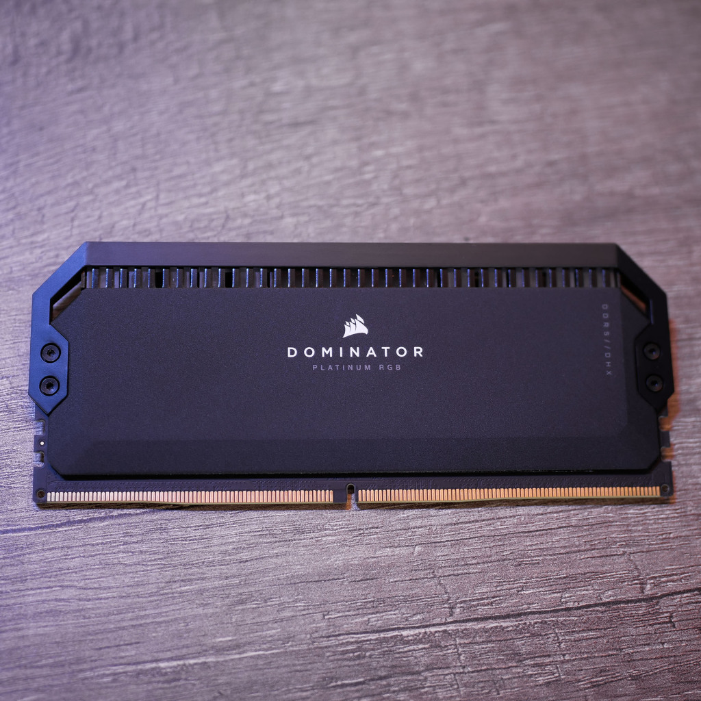 corsair dominator platinum rgb barette face