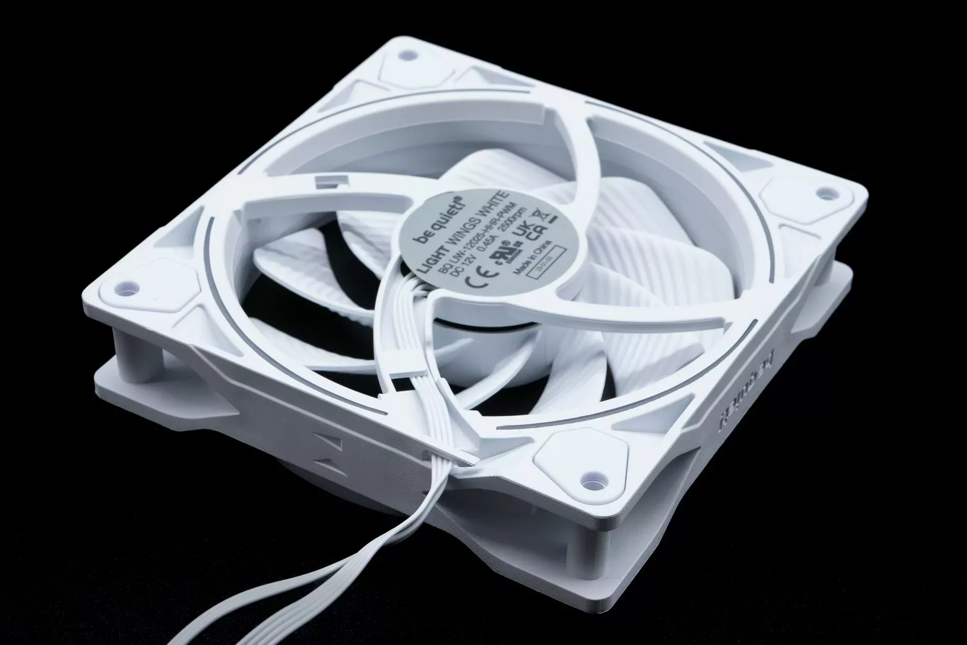 Be Quiet Light Wings White 27 edited