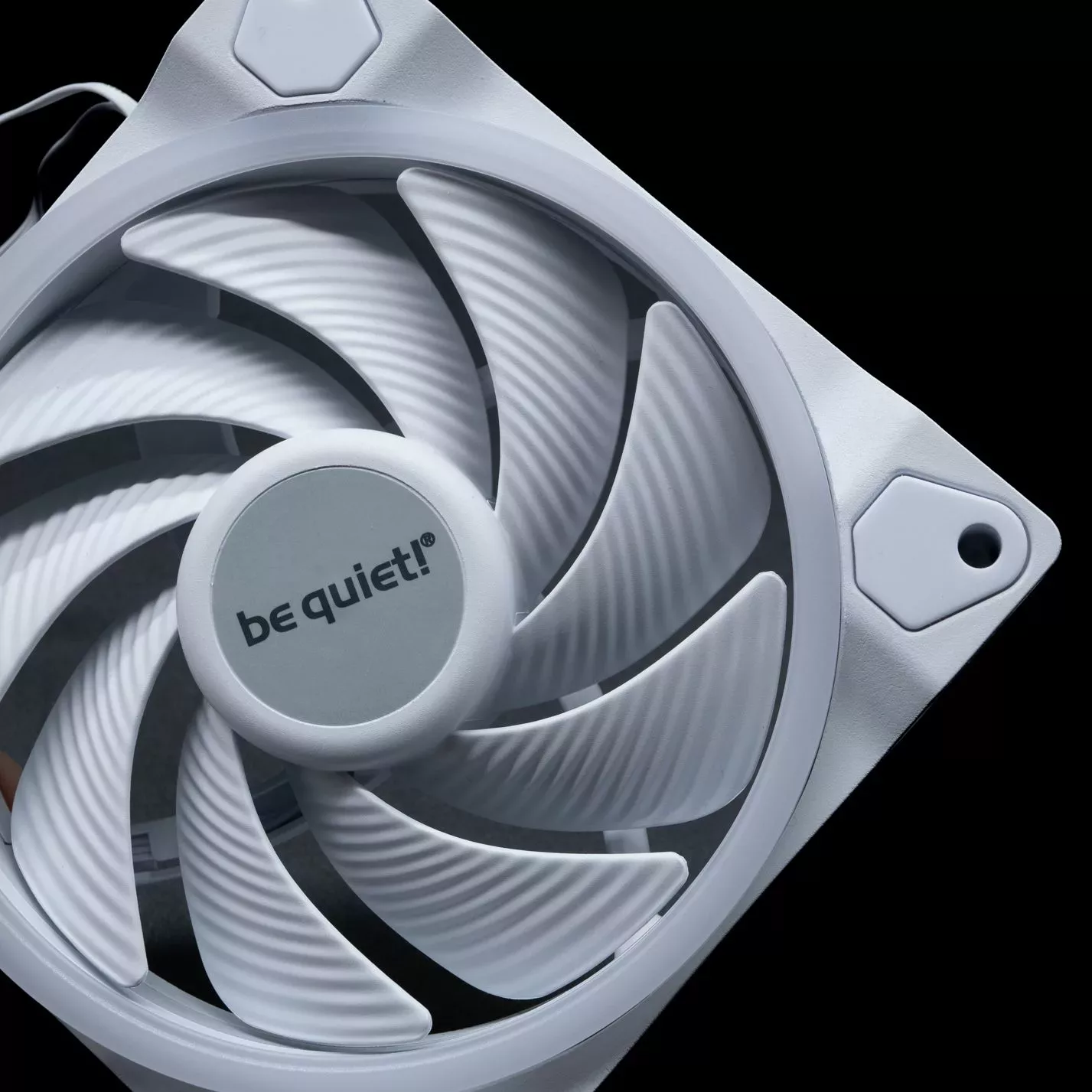 Be Quiet Light Wings White 29 edited