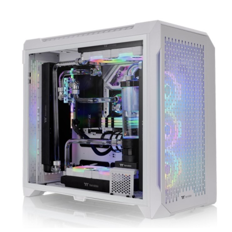 Thermaltake présente son boîtier CTE C750 5 CTE C750 Air blanc