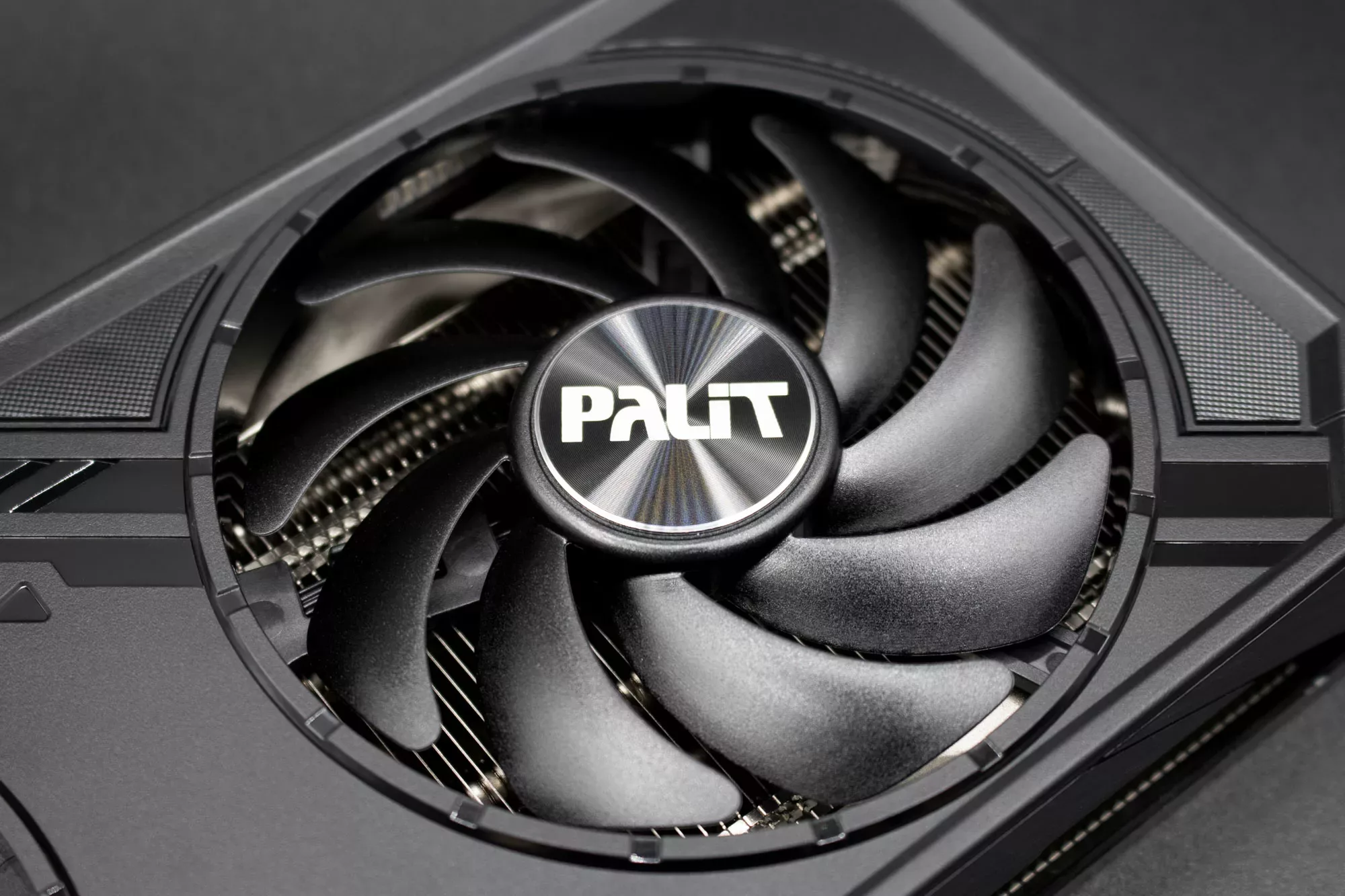 PALIT RTX 4070 Dual Ventilateur