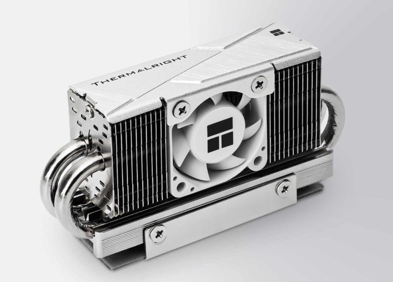 Thermalright HR10 Pro : un refroidisseur SSD surpuissant ! 2 Thermalright HR10 Pro trois quarts