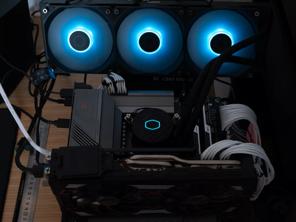 Cooler Master 360L Core ARGB cyan