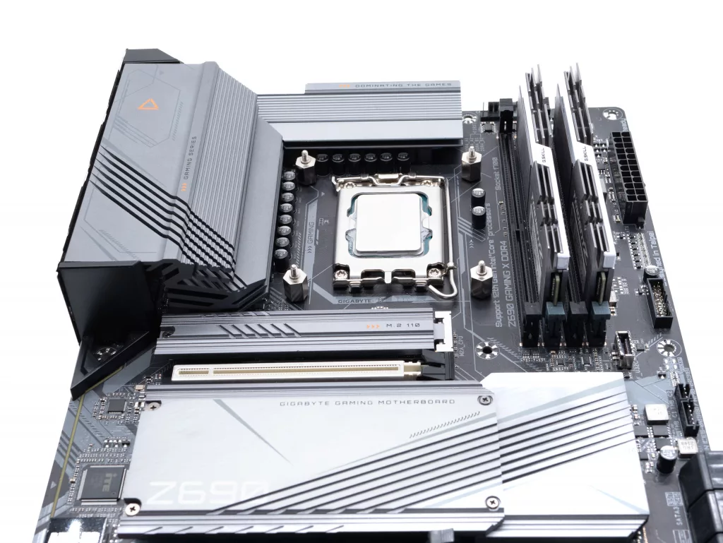 Cooler Master 360L Core ARGB montage entretoises
