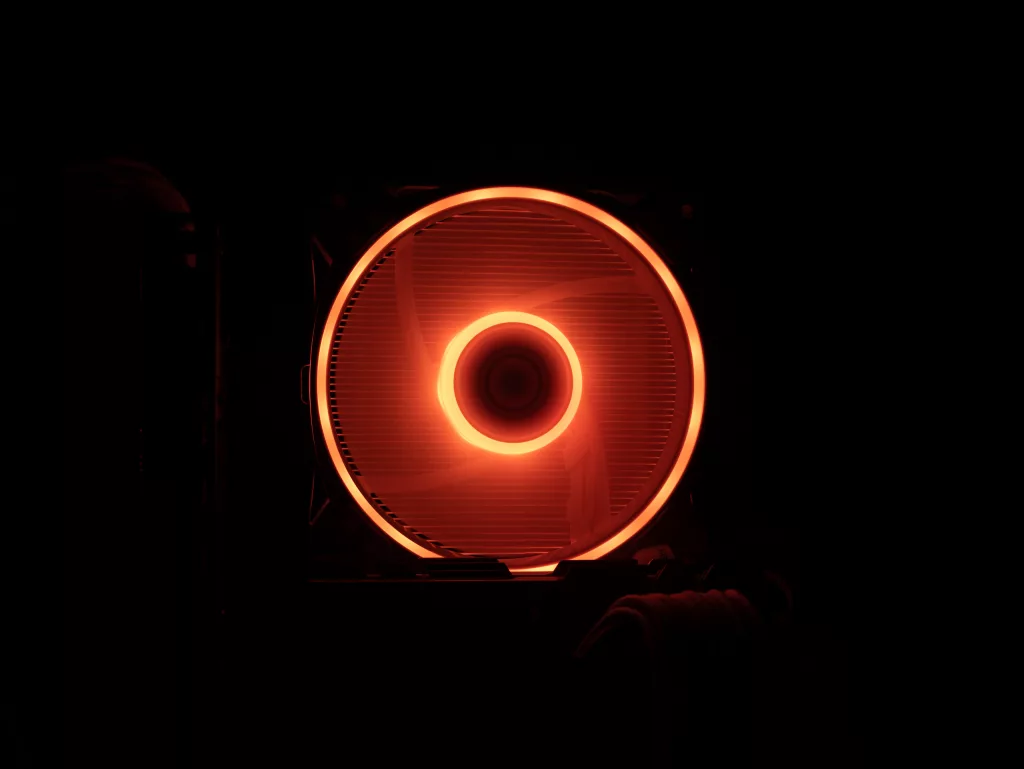 Cooler Master Hyper 212 Halo White RGB orange