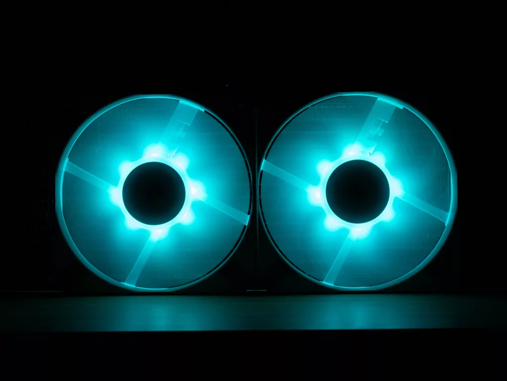 Corsair AF120 RGB Slim RGB cyan