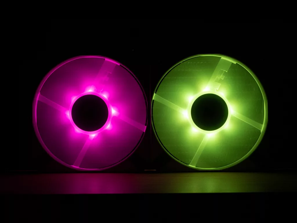 Corsair AF120 RGB Slim RGB rose vert