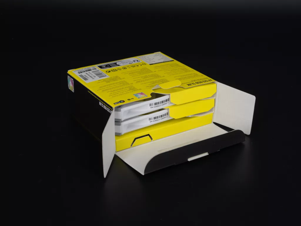 Corsair AF120 RGB Slim boite ouverture