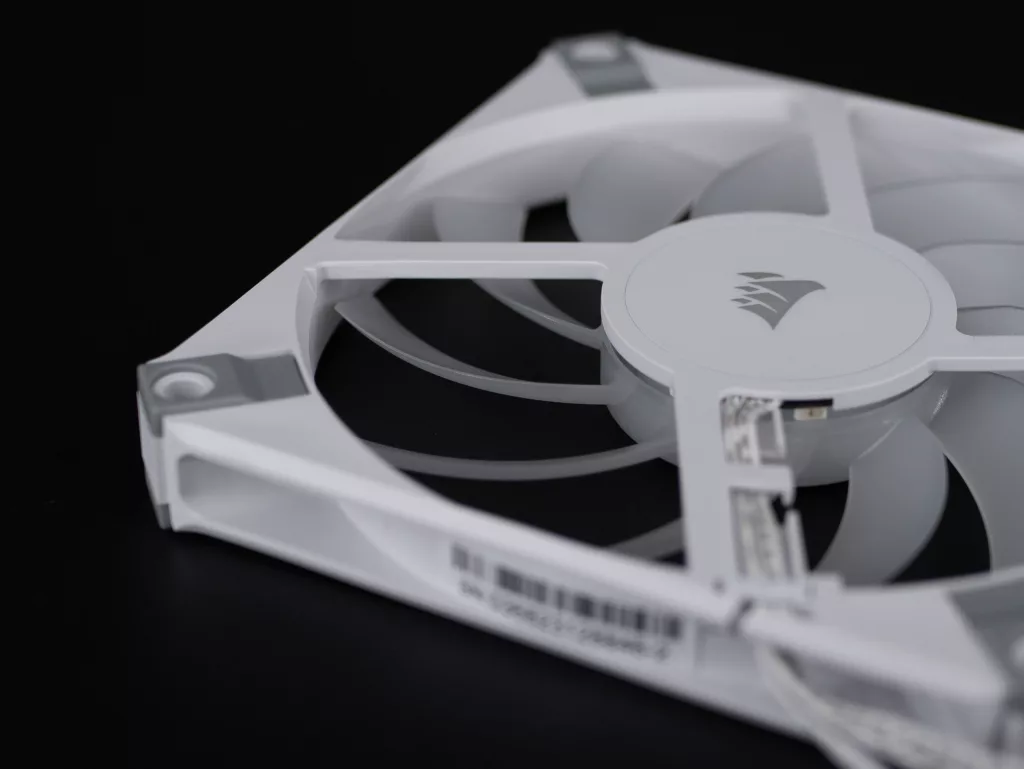Corsair AF120 RGB Slim pale arriere