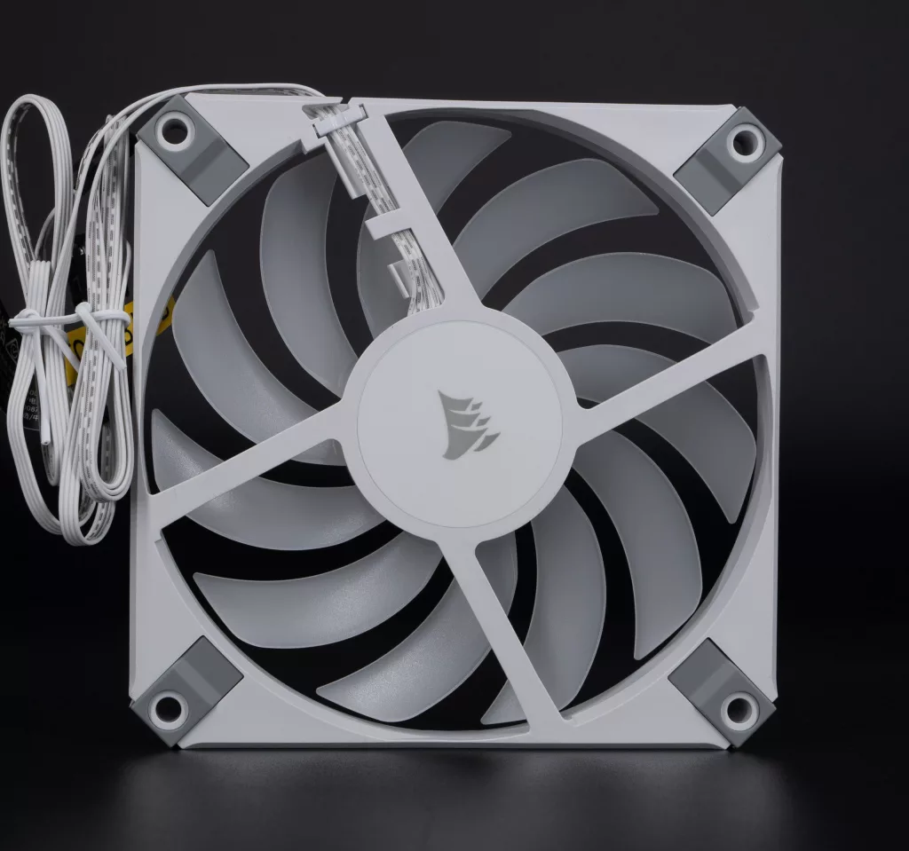 Corsair AF120 RGB Slim ventilateur arriere