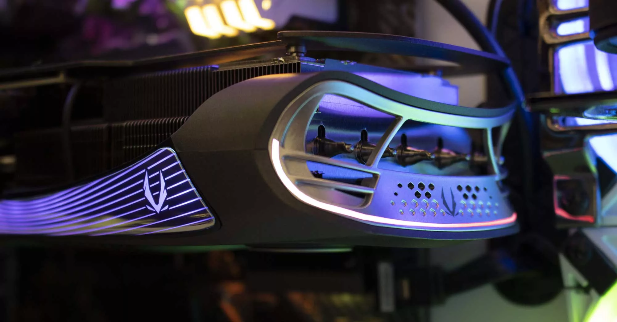 ZOTAC Gaming RTX 4070 AMP AIRO