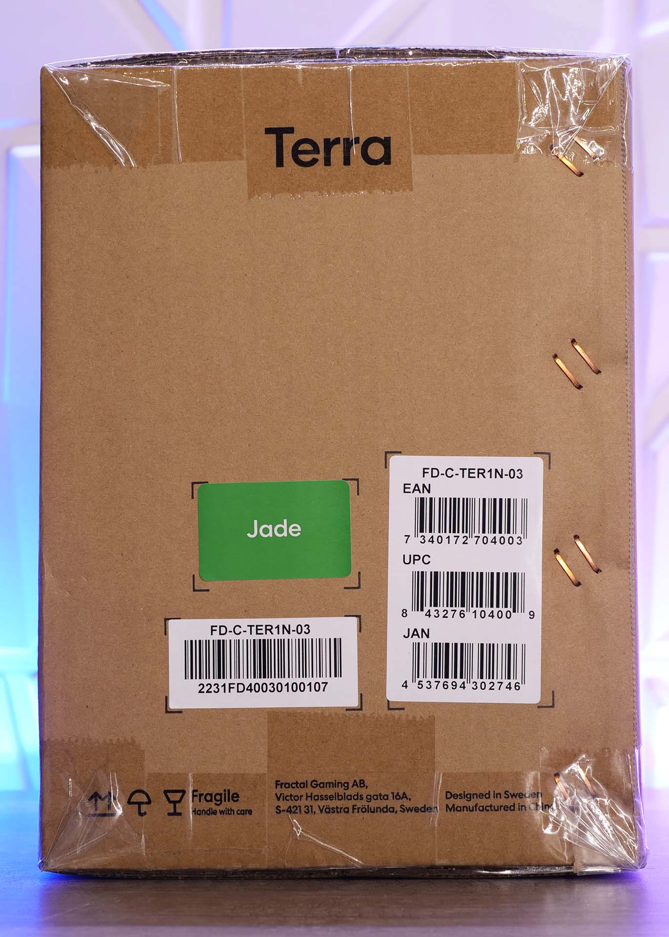 fractal terra emballage cote droit