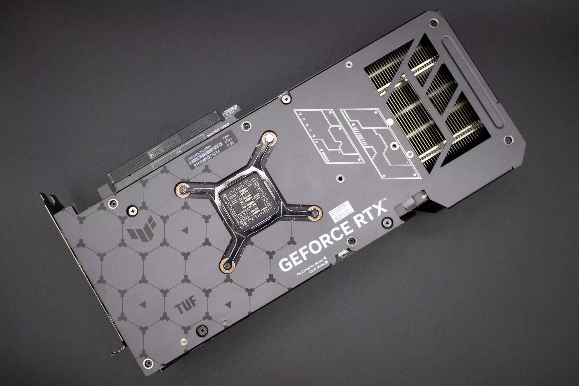 ASUS TUF Gaming RTX 4070 OC 015