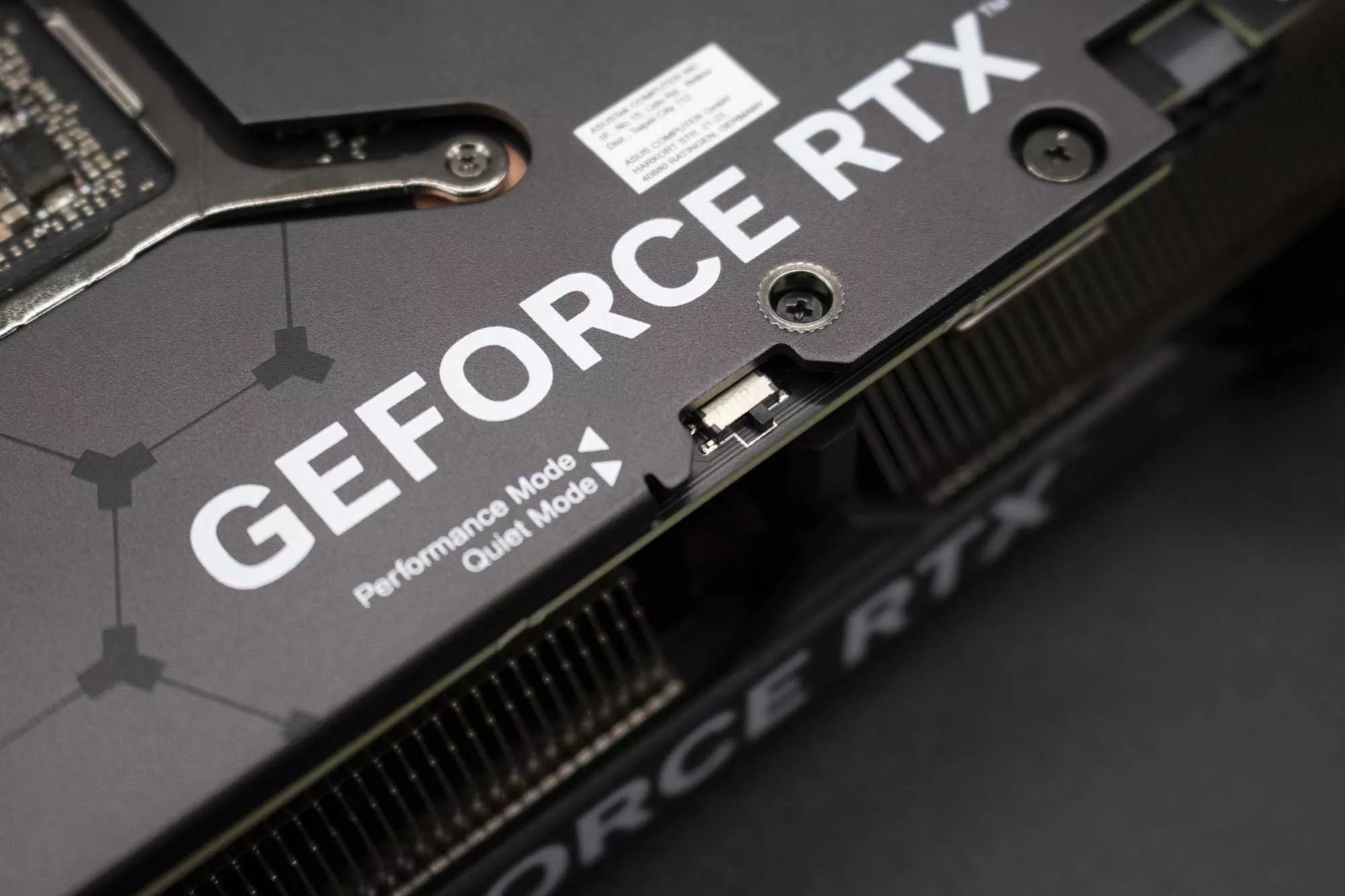 ASUS TUF Gaming RTX 4070 OC 016