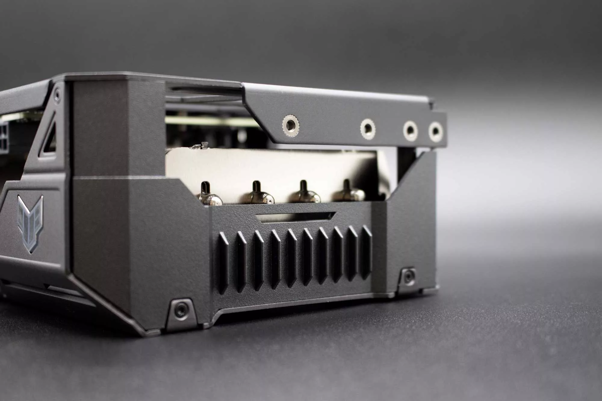 ASUS TUF Gaming RTX 4070 OC 020