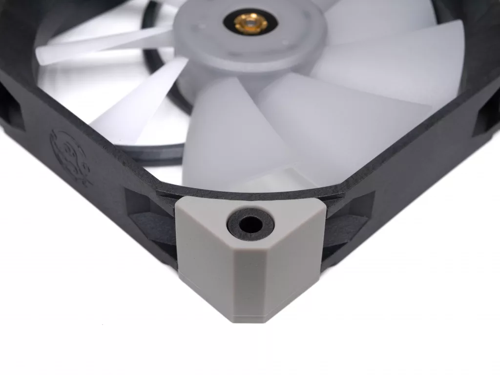 Bitspower Griffin 120 DRGB coin