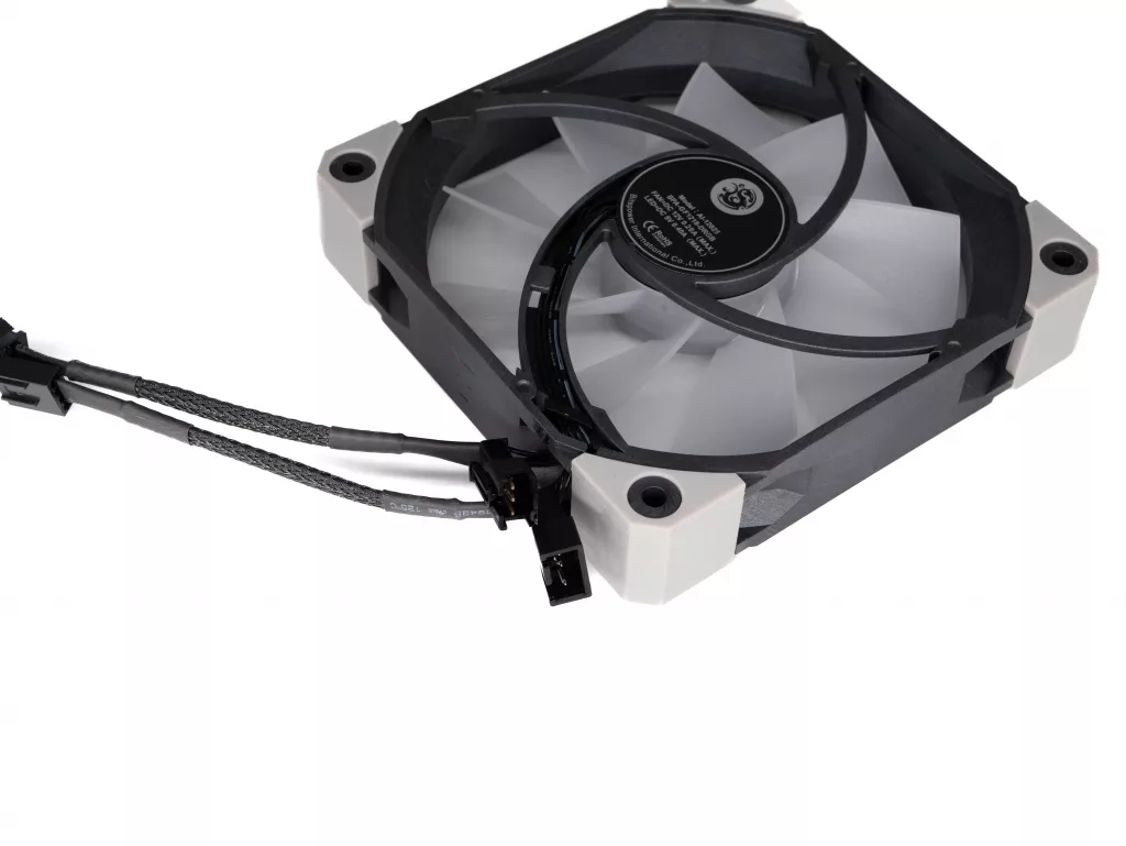 Bitspower Griffin 120 DRGB passage cables