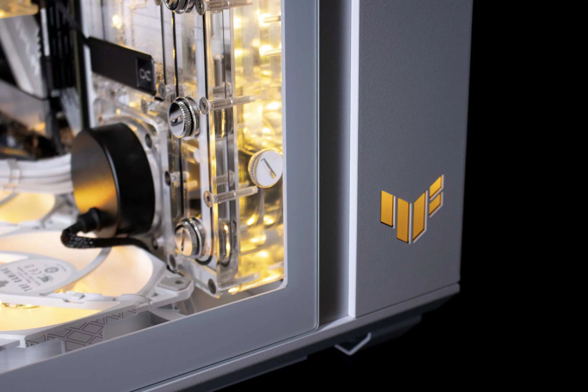 Build ASUS TUF Gaming GT502