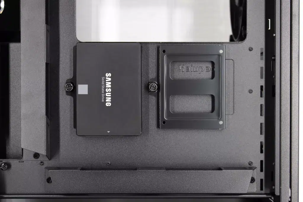 be quiet dark base pro 901 support SSD 2