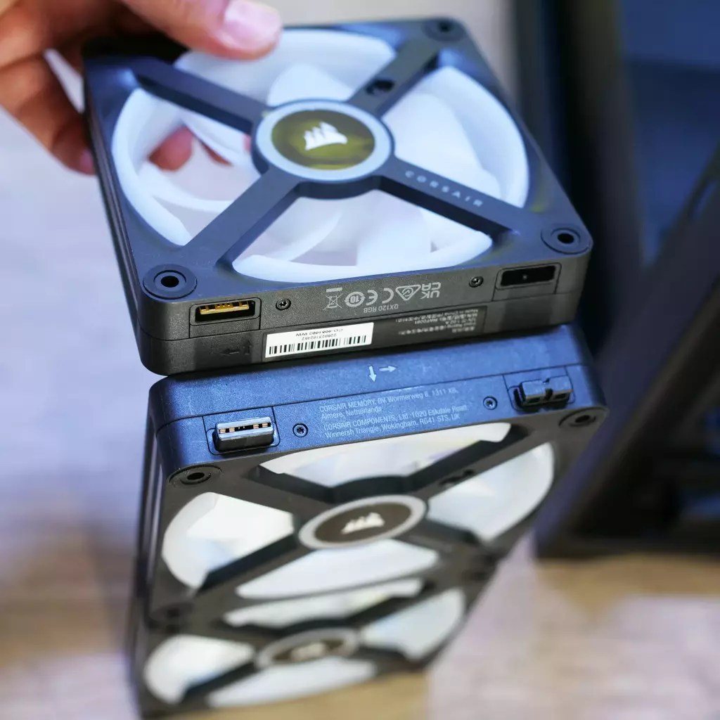 corsair icue link qx120 rgb detail assemblage