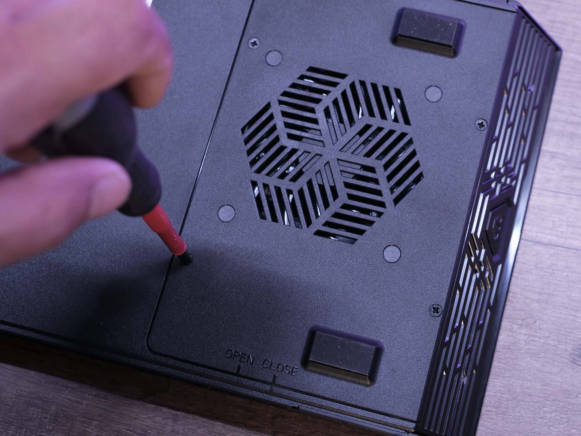 test nas asustor flashstor 12 fs 6712 demontage cache ssd