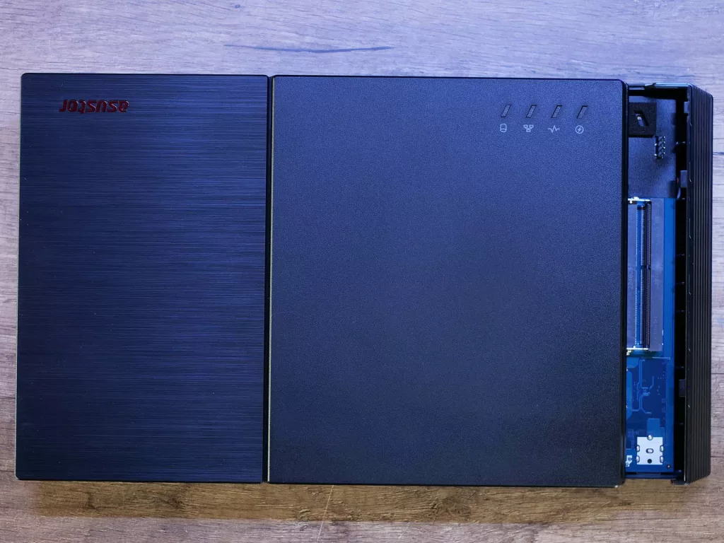 test nas asustor flashstor 12 fs 6712 x ouverture cache ssd 7 12