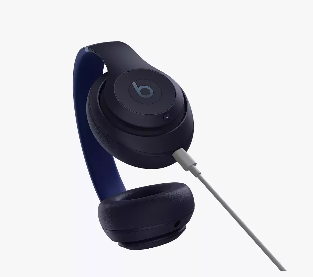 Beats Studio Pro : un casque haut de gamme qui risque de faire mal à la concurrence 4 Beats Studio Pro bleu nuit
