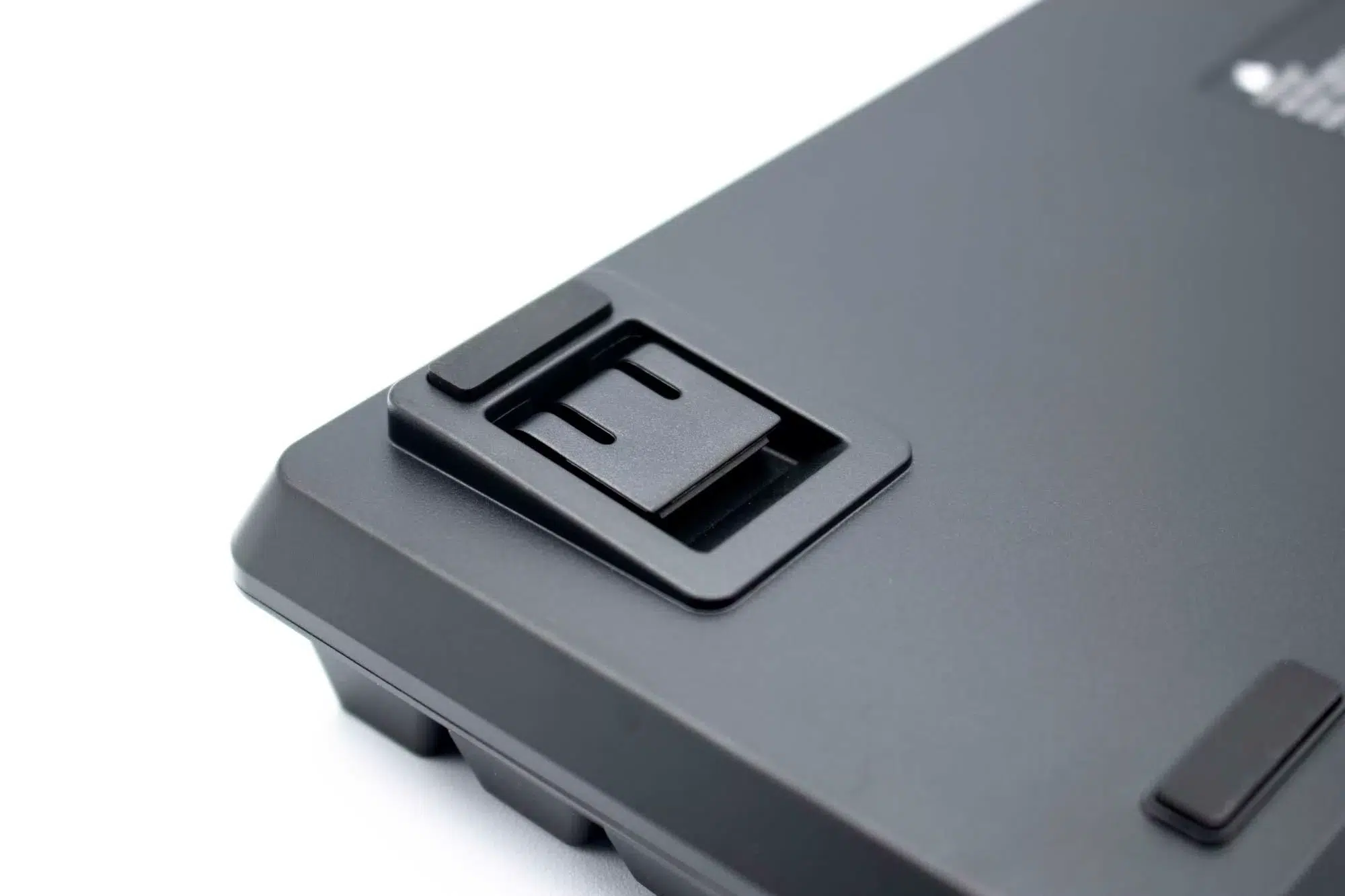 CORSAIR K65 Pro Mini pieds 1