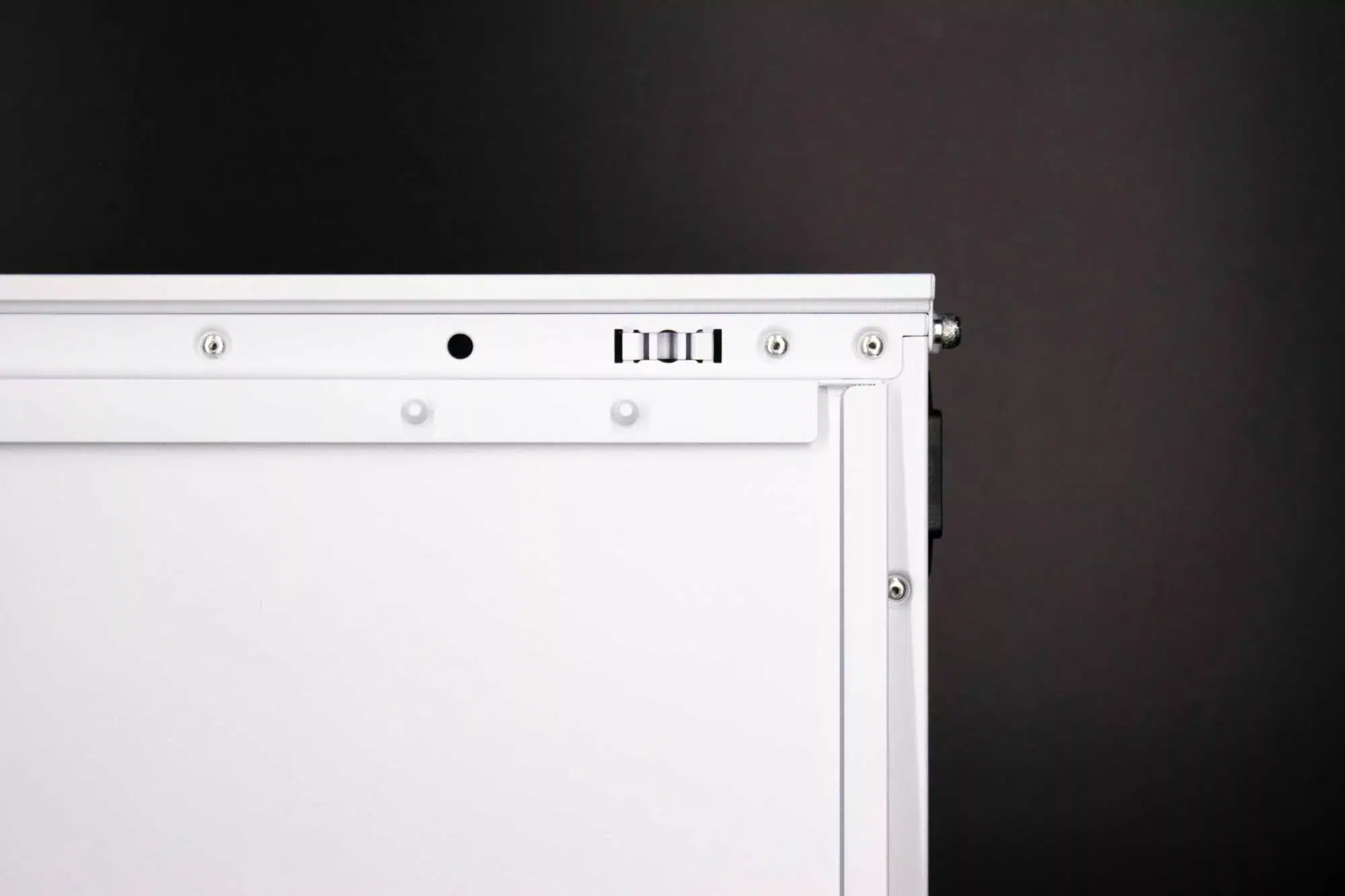 Jonsbo D41 Mesh Fixation paroi droite