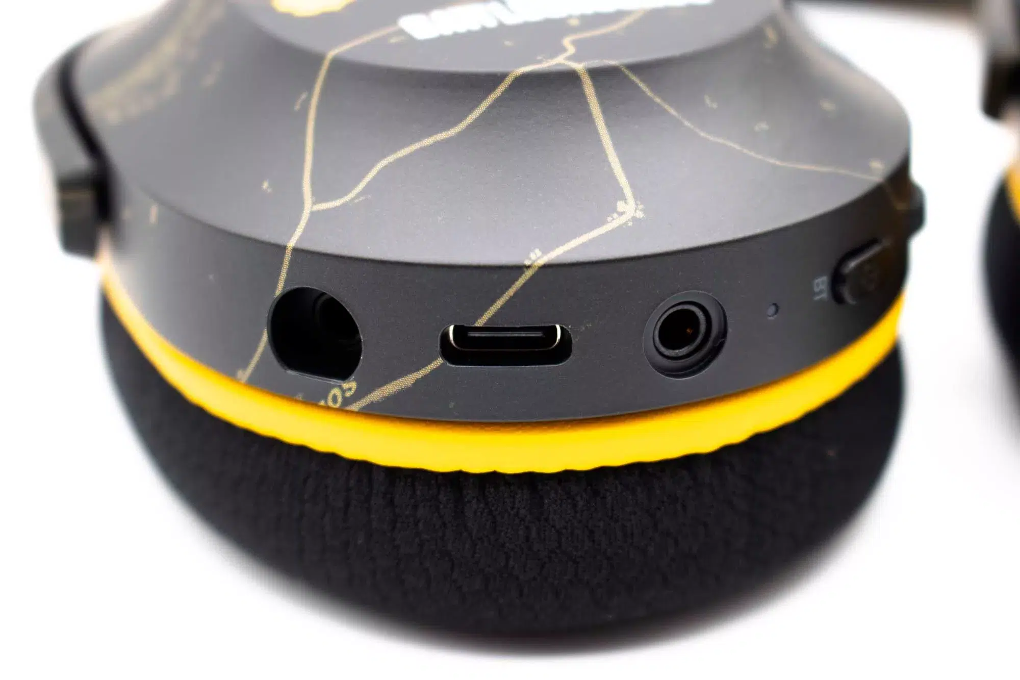 RAZER Barracuda X PUBG Battlegrounds connecteurs