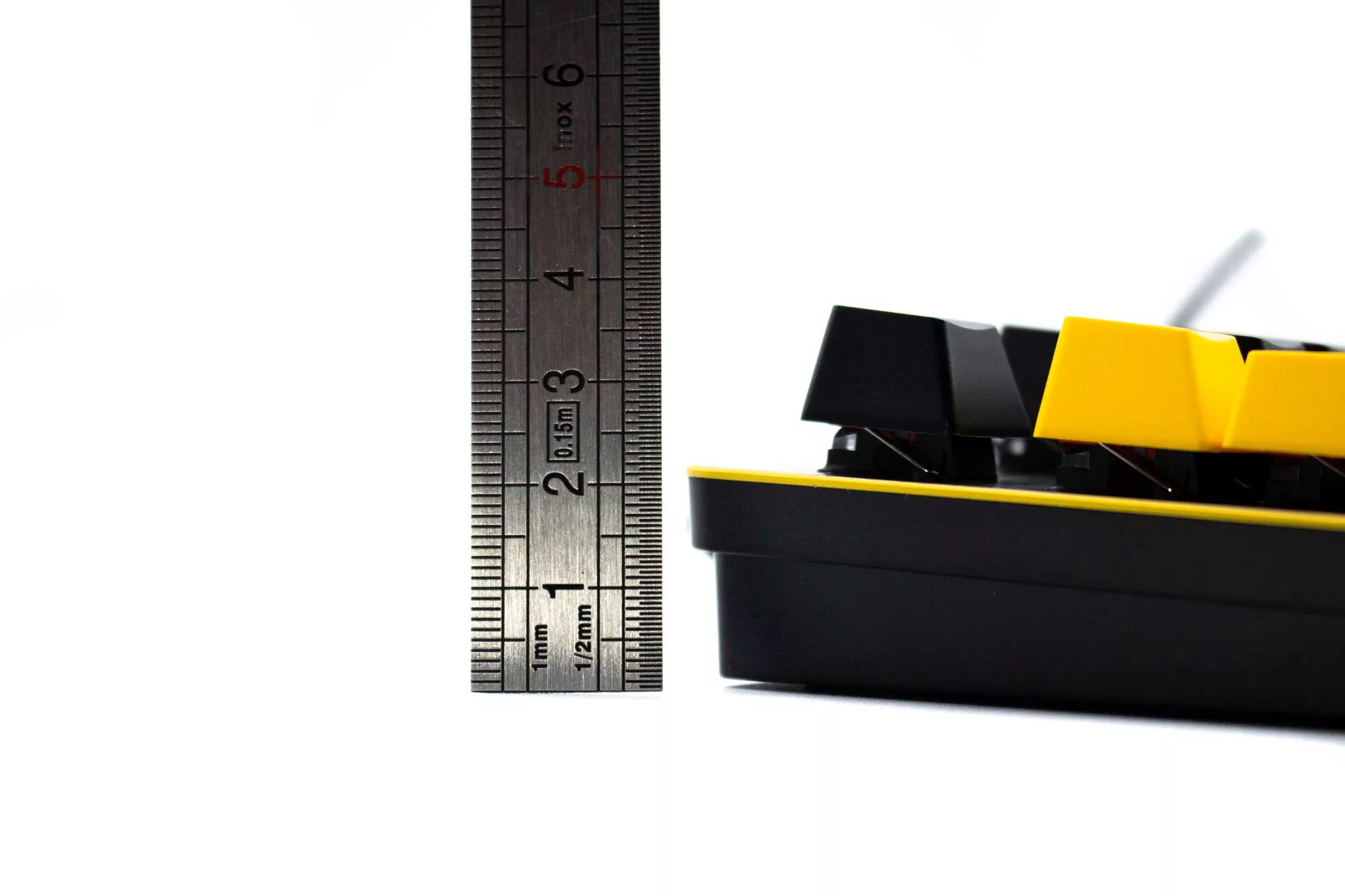 RAZER Viper V2 Pro PUBG Battleground Hauteur arrière 1