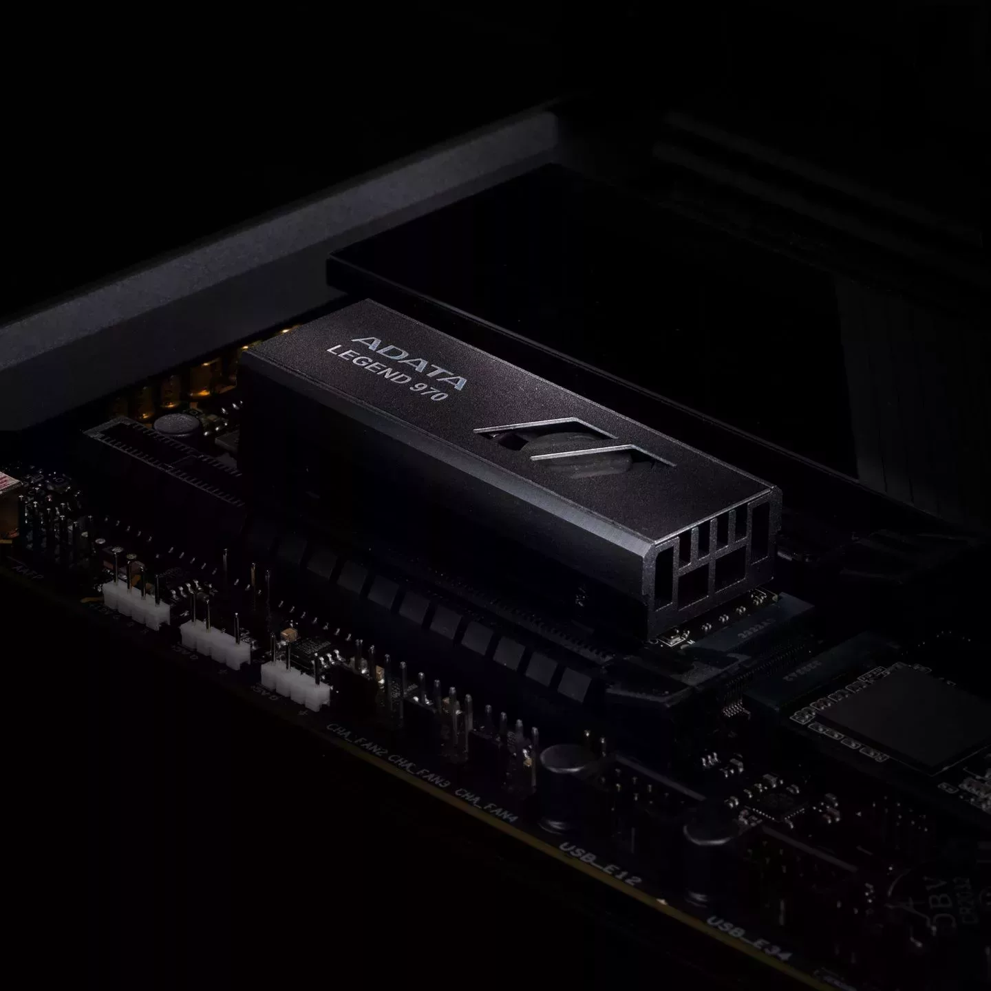 ADATA LEGEND 970 PCIe 5.0 : Vitesse de 10 Go/s et refroidissement actif ! 4 legend 970 monte 01