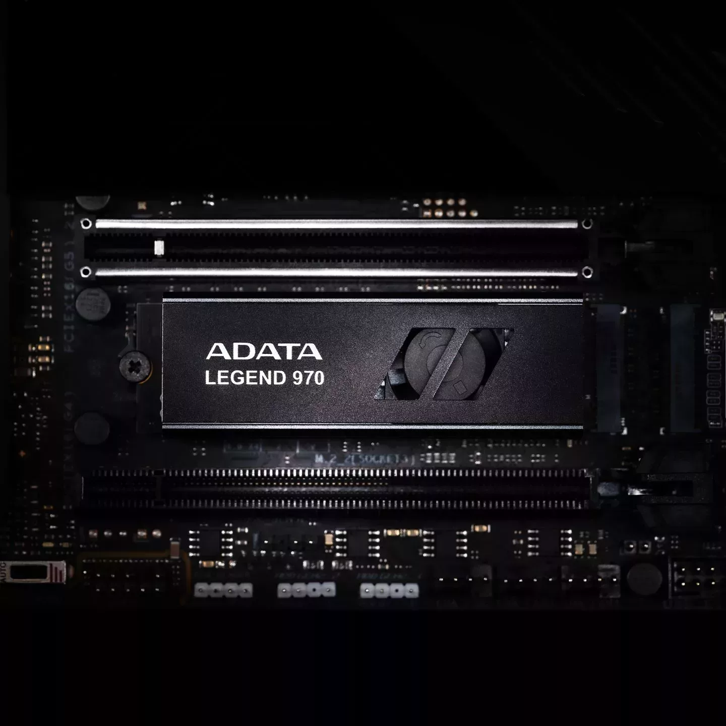 ADATA LEGEND 970 PCIe 5.0 : Vitesse de 10 Go/s et refroidissement actif ! 3 legend 970 monte 03