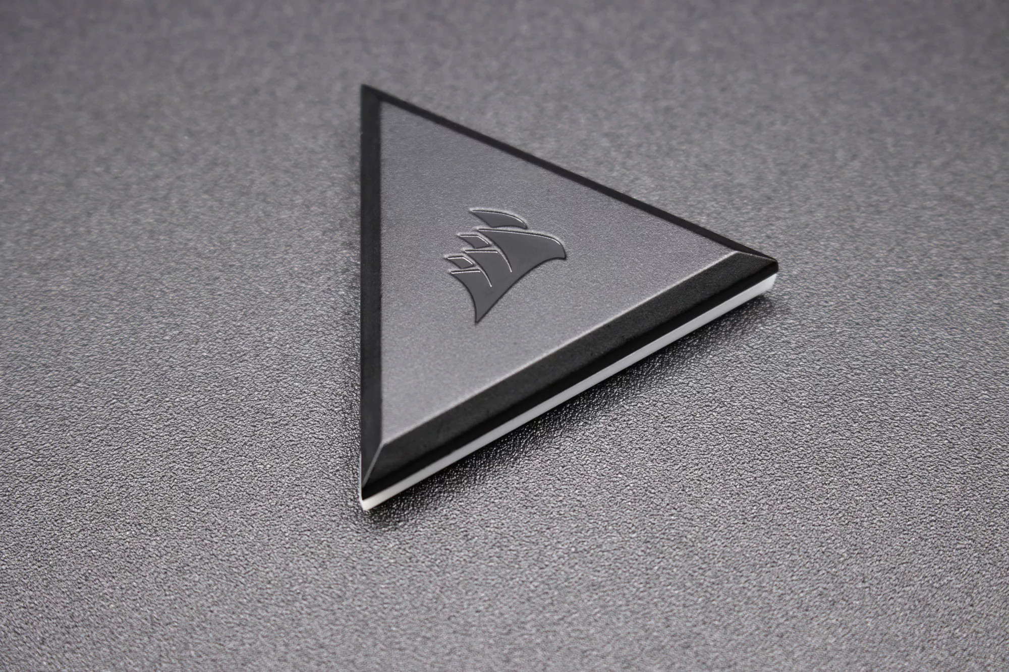 CORSAIR iCUE LC100 dos unique