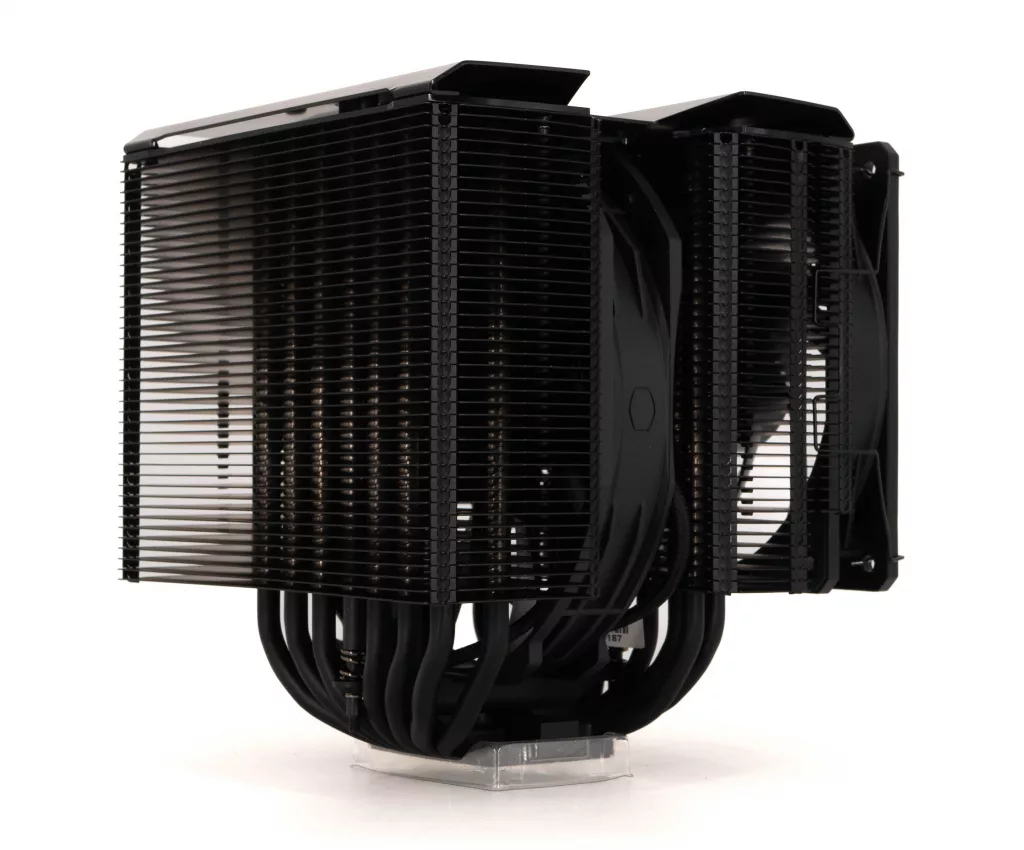 Cooler Master MA824 Stealth avec ventilateur Mobius perspective 3