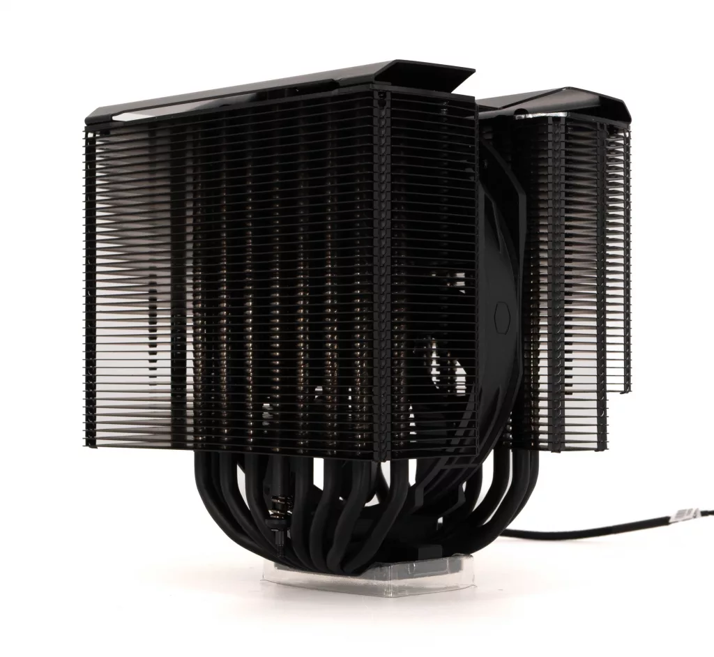 Cooler Master MA824 Stealth radiateur perspective